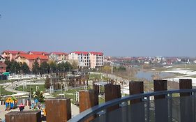 Pipera Park Lake View Apartments